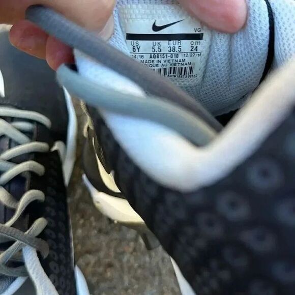 Nike Vapor Fastflex Cleats - Picture 11 of 12